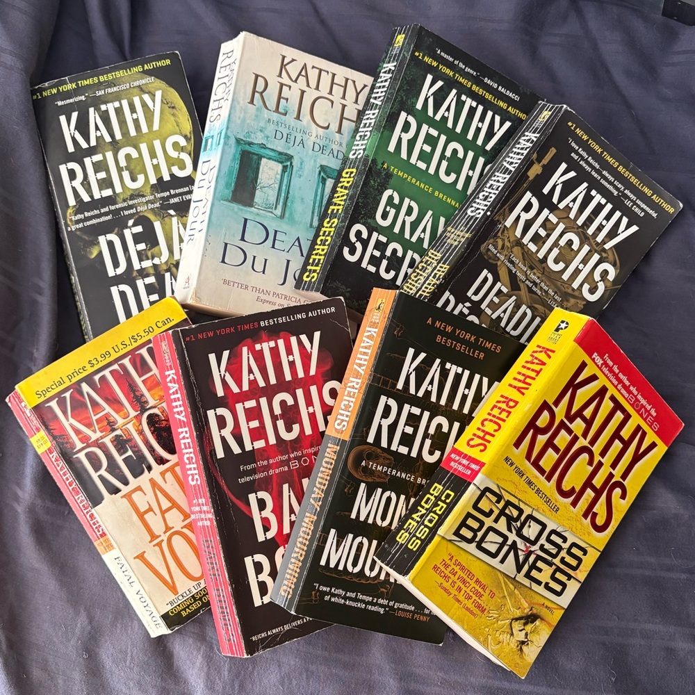 Temperance Brennan (Bones) Books 1-8 by Kathy Reichs - Paperbacks